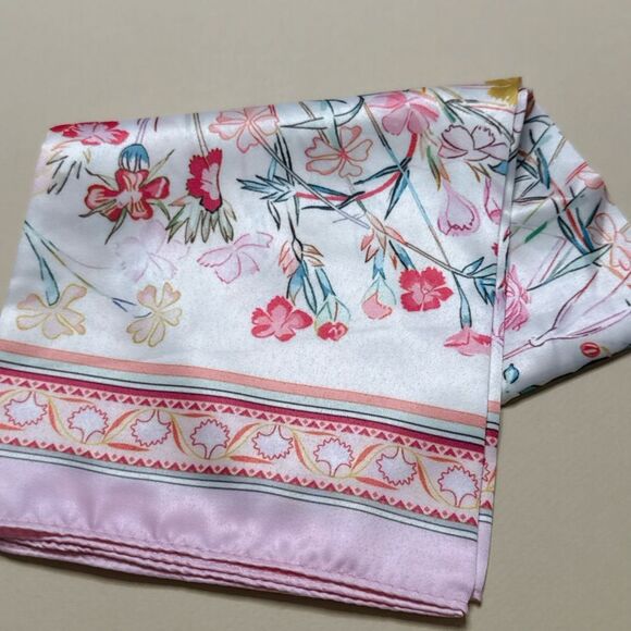 Floral Scarf in Pink and Multicolor G15 - Picture 4 of 4